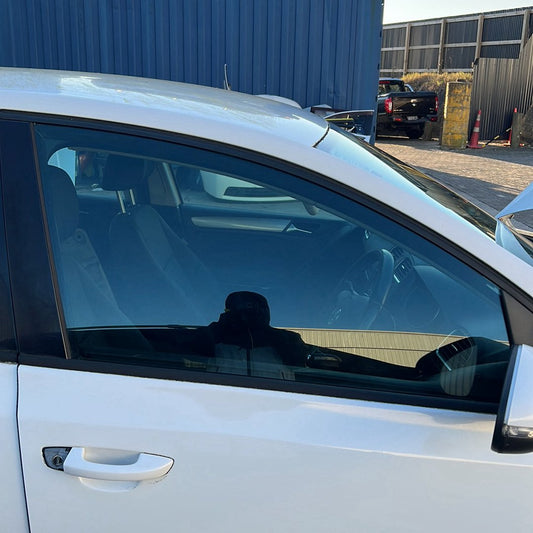 Oct 2008 to Mar 2013- Volkswagen Golf Gen 6 Hatchback 5 Door- Right Front Door Window