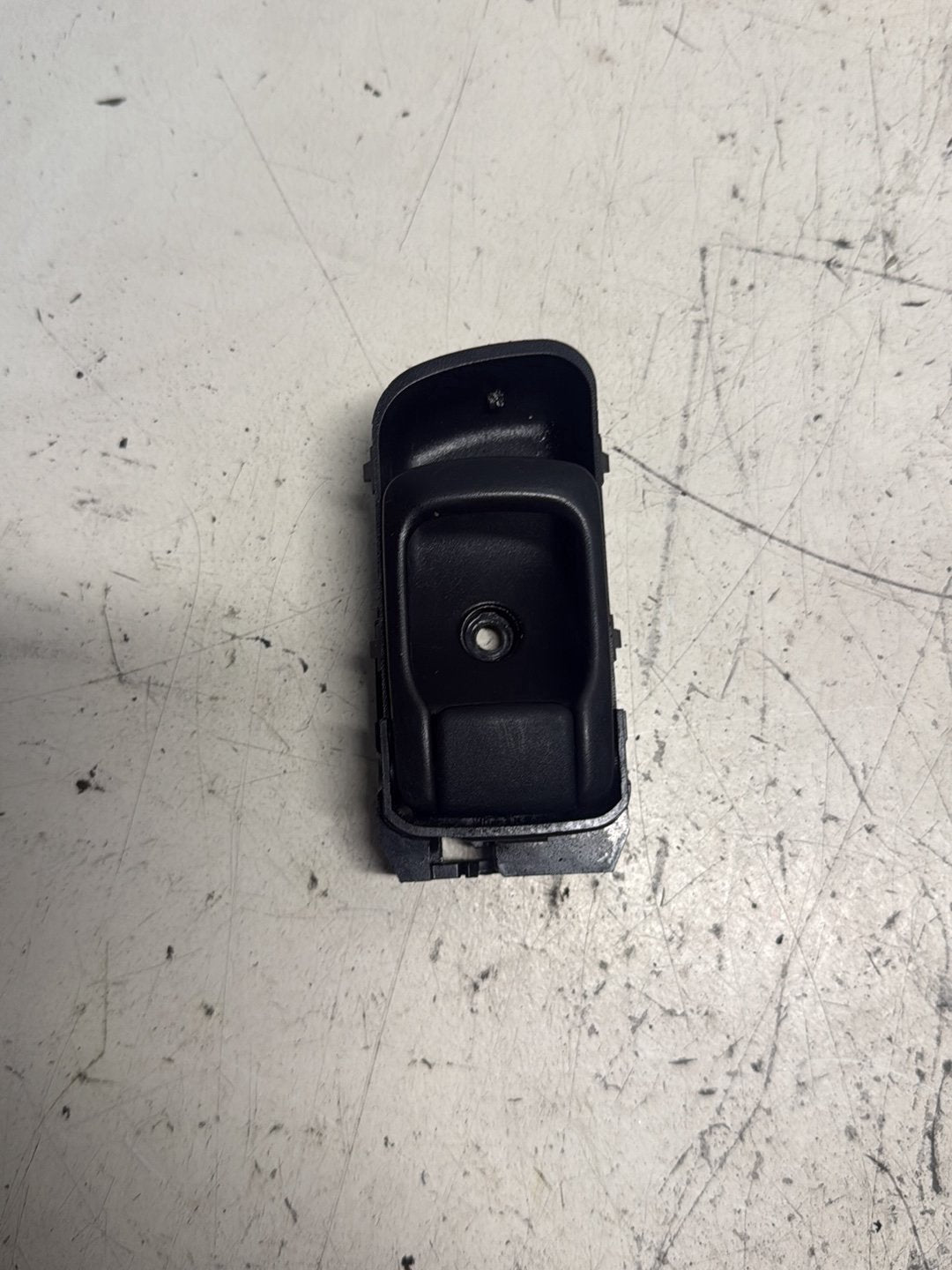 1995-2002 Nissan Primera P11 - Left Rear Door Interior Handle PN: