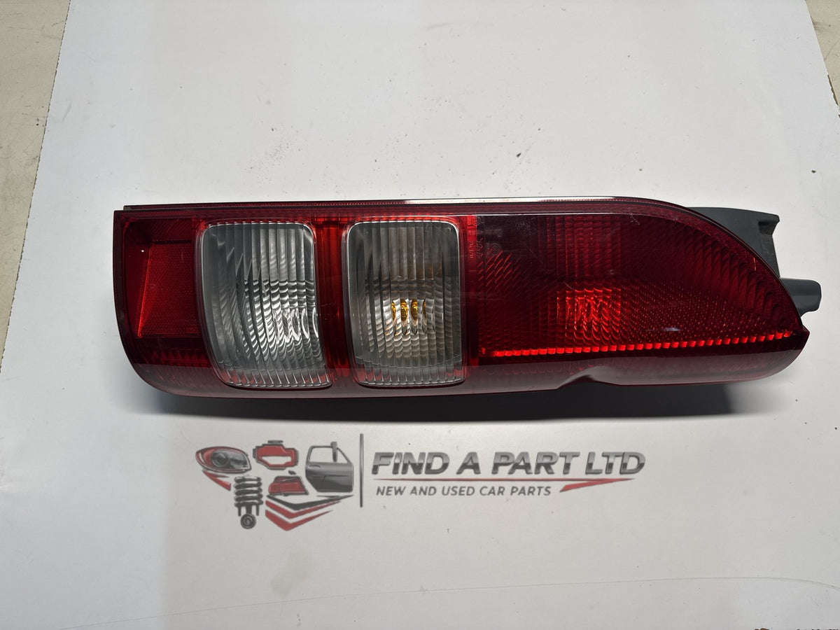 2008 Toyota Hiace - Right Taillight PN: 26-120