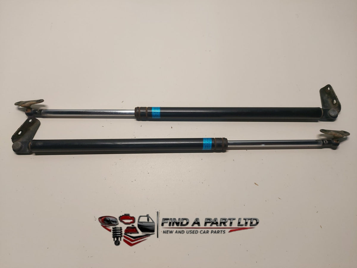 1996 Toyota Corolla E100 - Tailgate Strut Pair PN: 3KE29 W451, 3KE30 W451