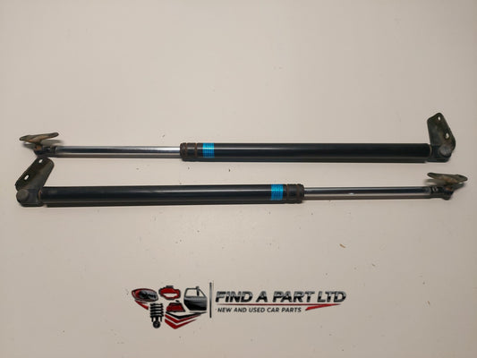 1996 Toyota Corolla E100 - Tailgate Strut Pair PN: 3KE29 W451, 3KE30 W451
