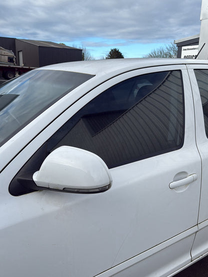 2012-2020 Skoda Octavia 5E - Left Front Door Window PN: