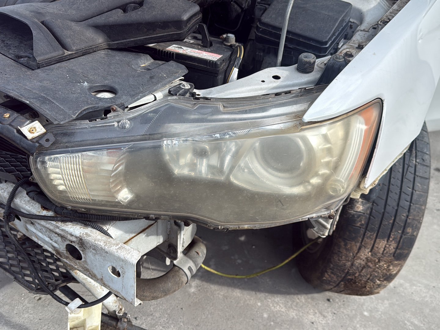 2004-2012 Mitsubishi Galant DJ CY4A - Left Headlight PN: