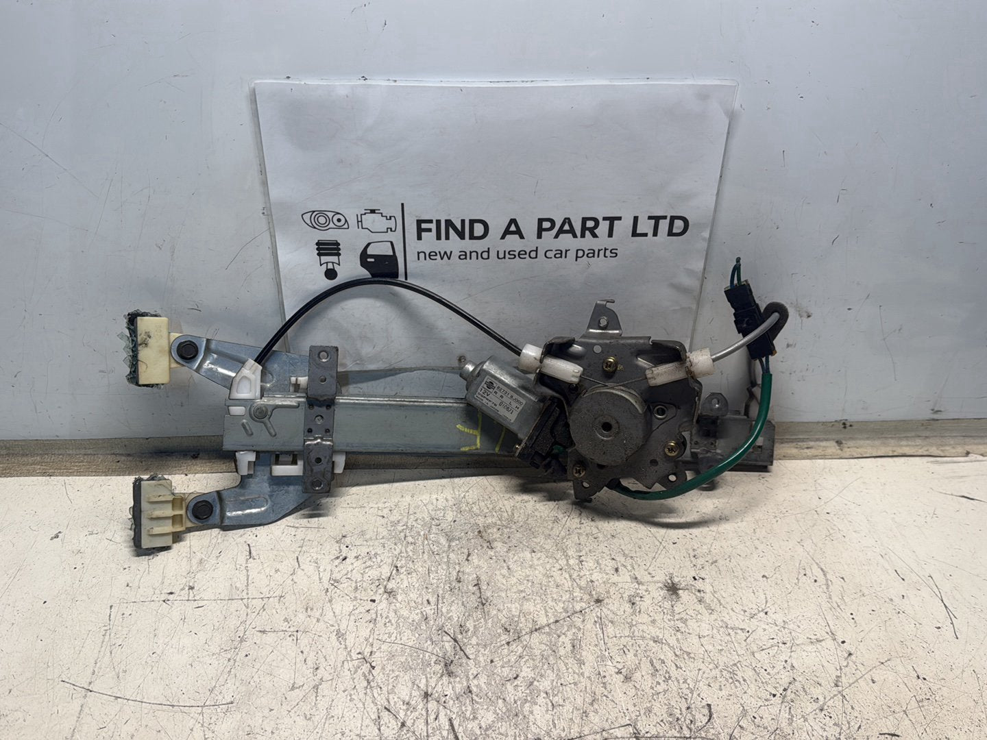 1995-2002 Nissan Primera P11 - Left Rear Window Regulator/Motor PN: