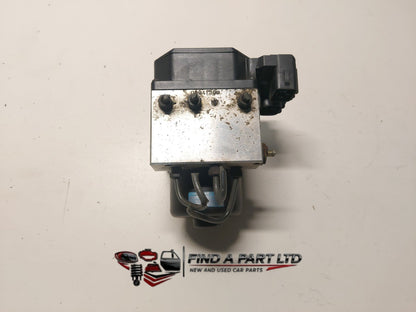 2005 Toyota Estima R30 - ABS Pump/Modulator PN: 44510-32070
