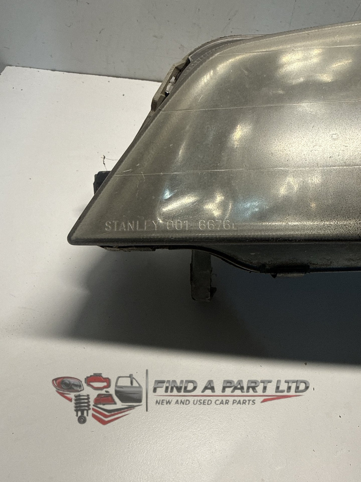 1993-1997 Honda Accord CD - Left Headlight PN: 001-6676