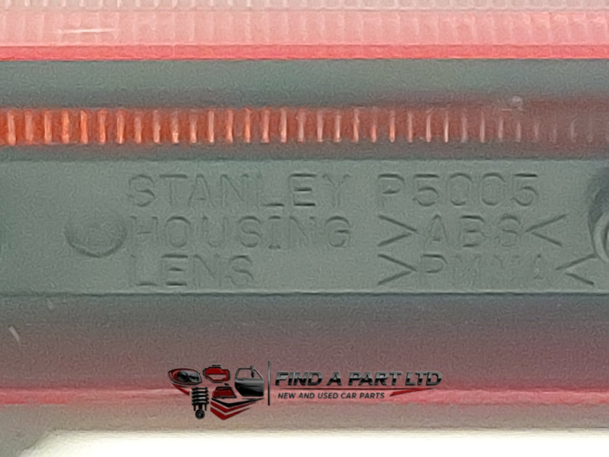 2006 Mitsubishi Colt - High Level Stoplight PN: STANLEY P5005