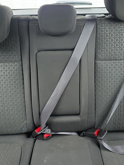 2017 Holden Trax TJ MY17 - Centre Seat Belt PN: GM 4249 1206 C. Model: TKK-AH0-EC014