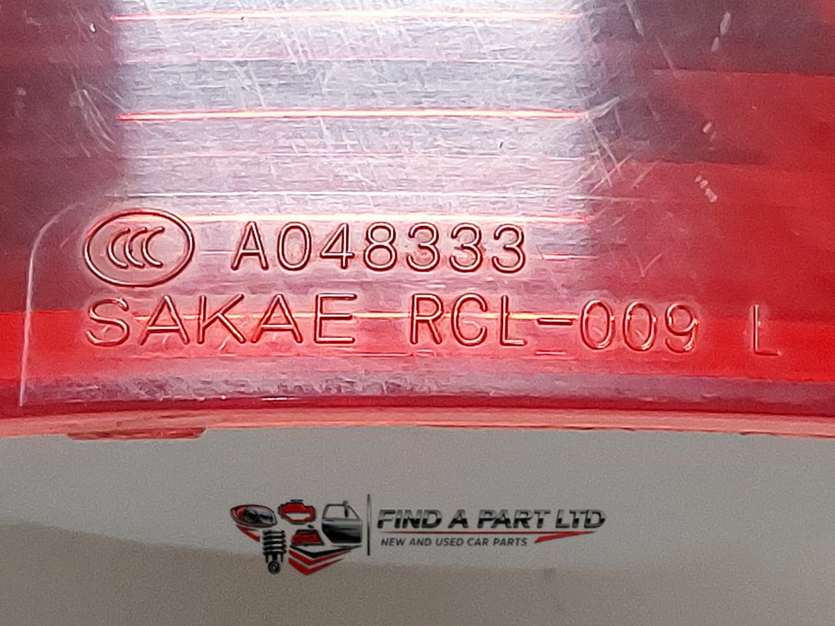 2008 Mitsubishi Outlander CW*W - Left Rear Bumper Reflector PN: A048333