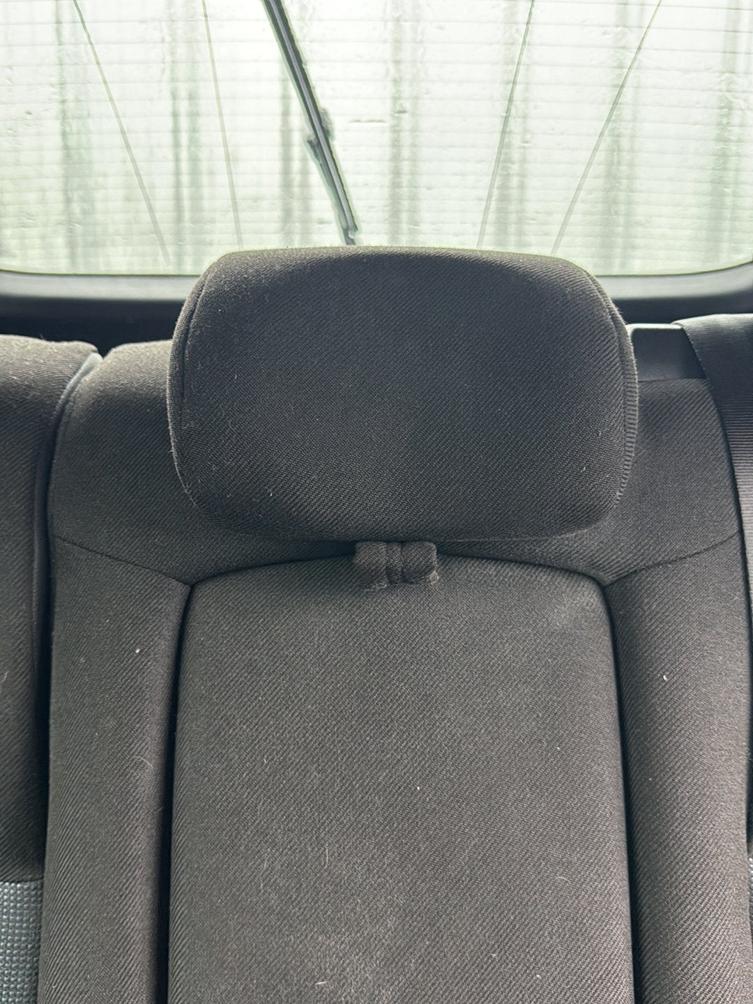 2007-2014 Ford Mondeo MK4 - Rear Centre Headrest PN: