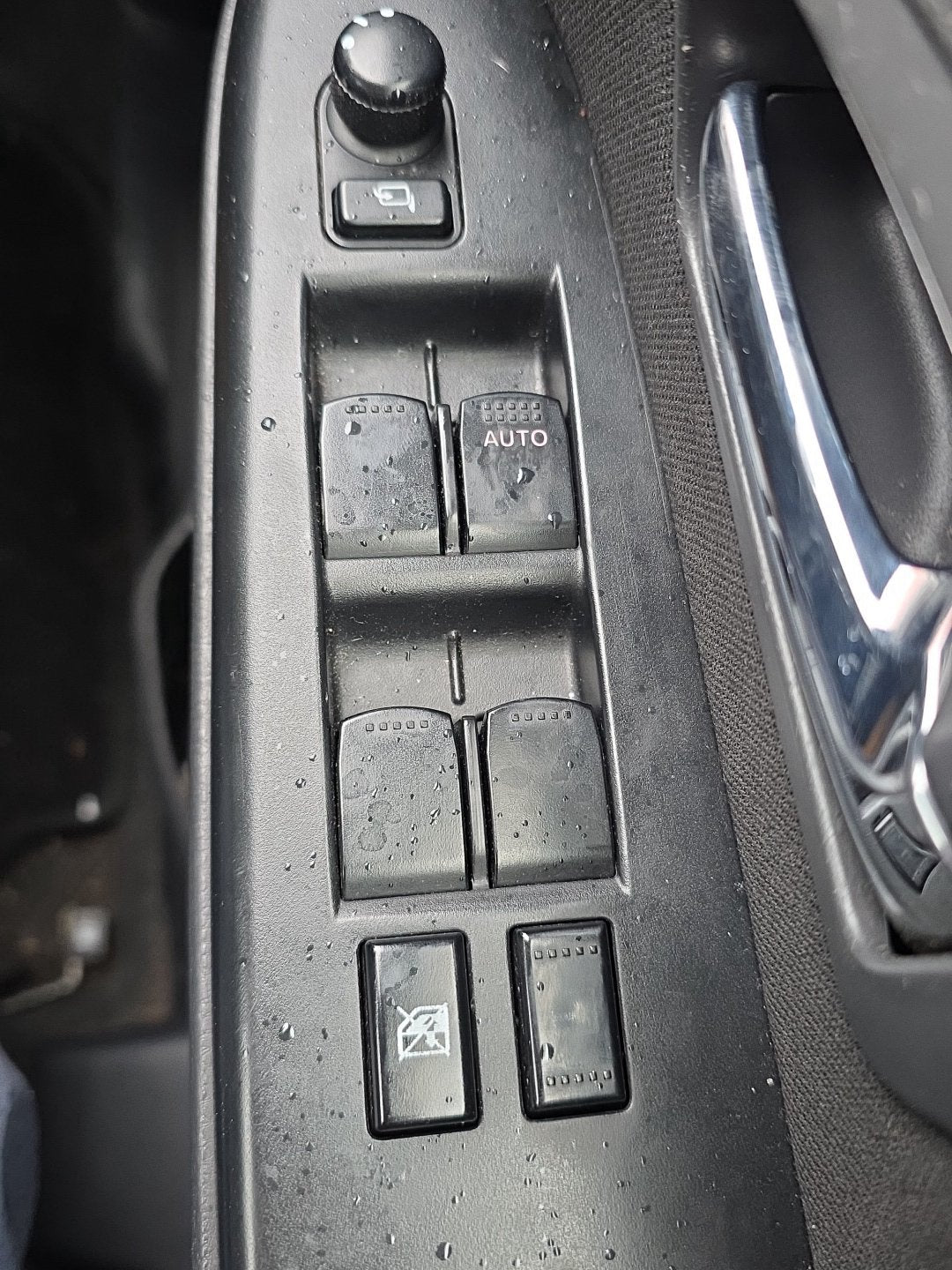 2006-2012 Suzuki SX4 YA11S - Master Power Window Switch PN: