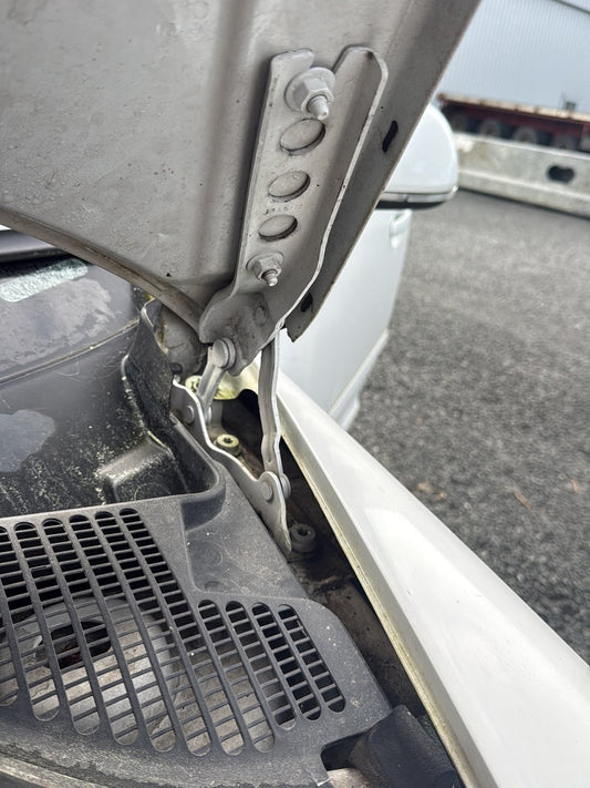 2012-2020 Skoda Octavia 5E - Left Bonnet Hinge PN:
