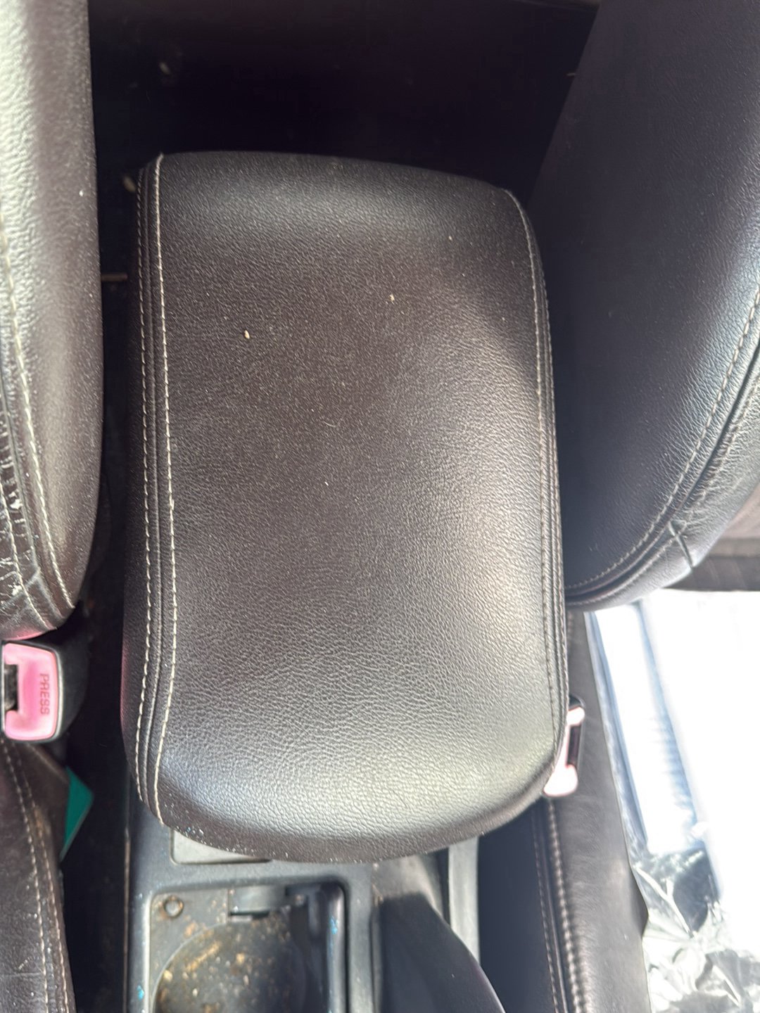 2004-2012 Mitsubishi Galant DJ CY4A - Console Lid PN: