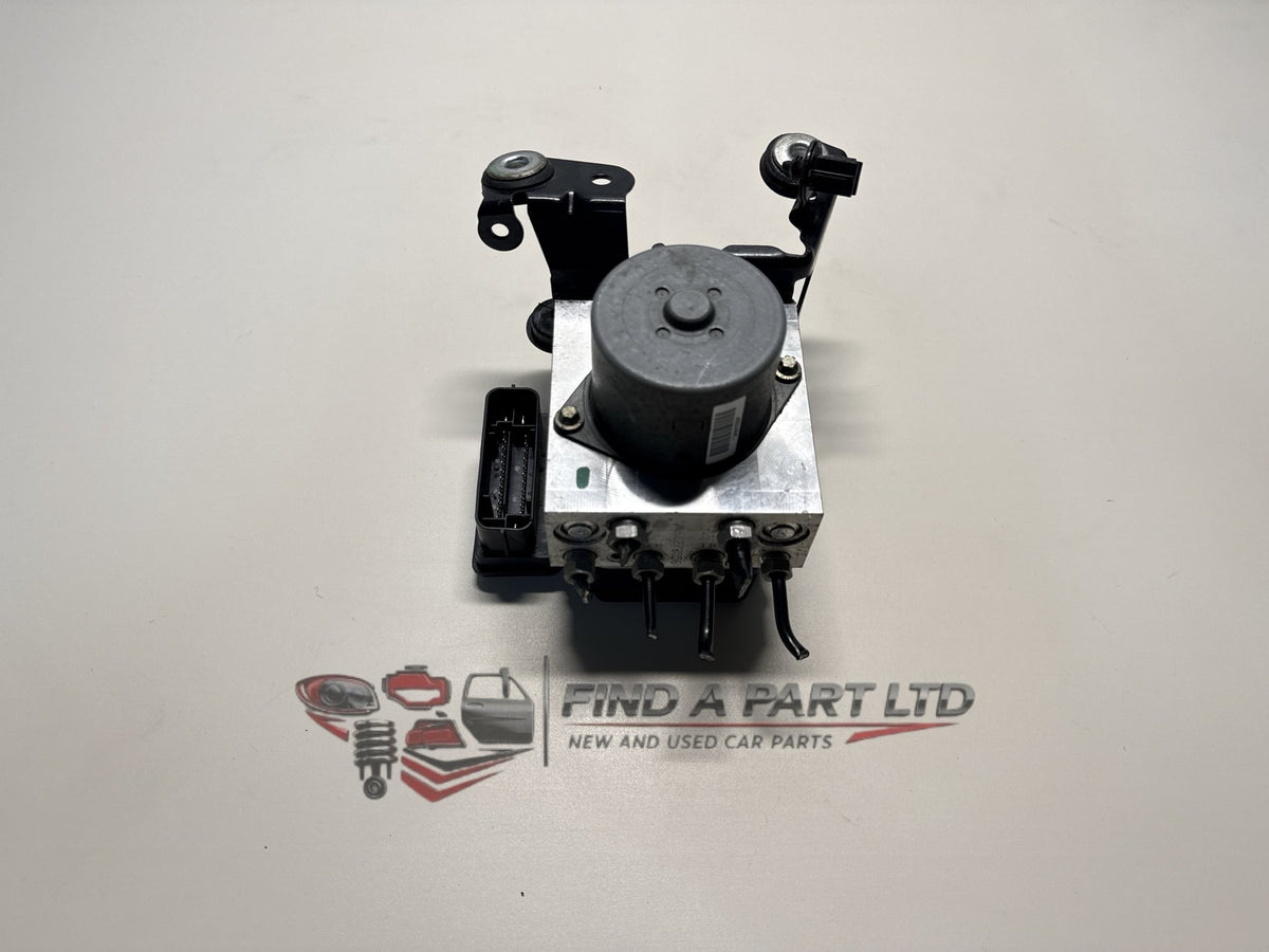 2013 Ford Mondeo MK4 - ABS Pump/Modulator PN: CG91-2C405-FC