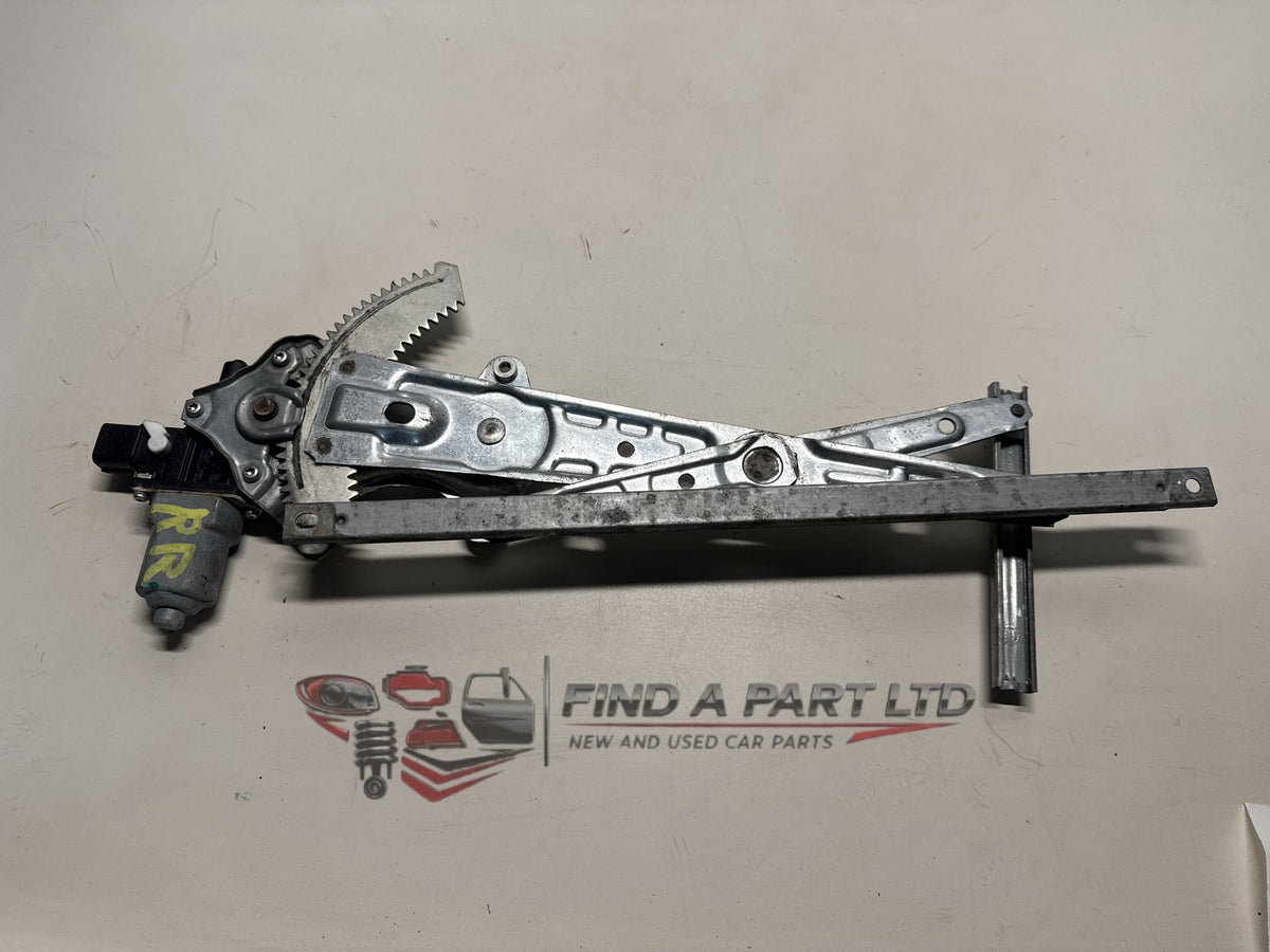 2016 Mitsubishi Outlander GF*W - Right Rear Window Regulator/Motor PN: 5713A 258