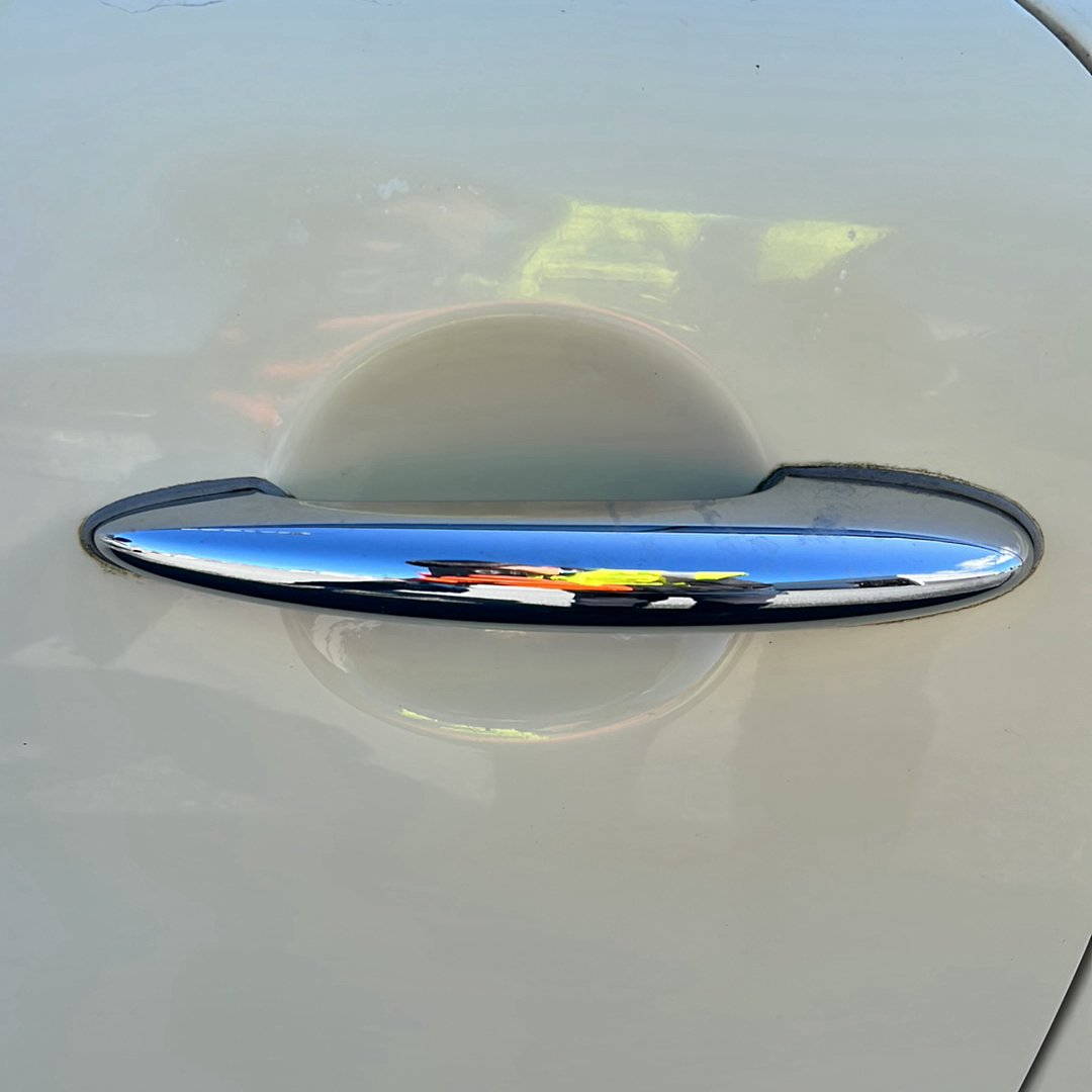 2008-2014 MINI Cooper R55 WMWML320X0TM93432 - Left Front Exterior Door Handle PN:
