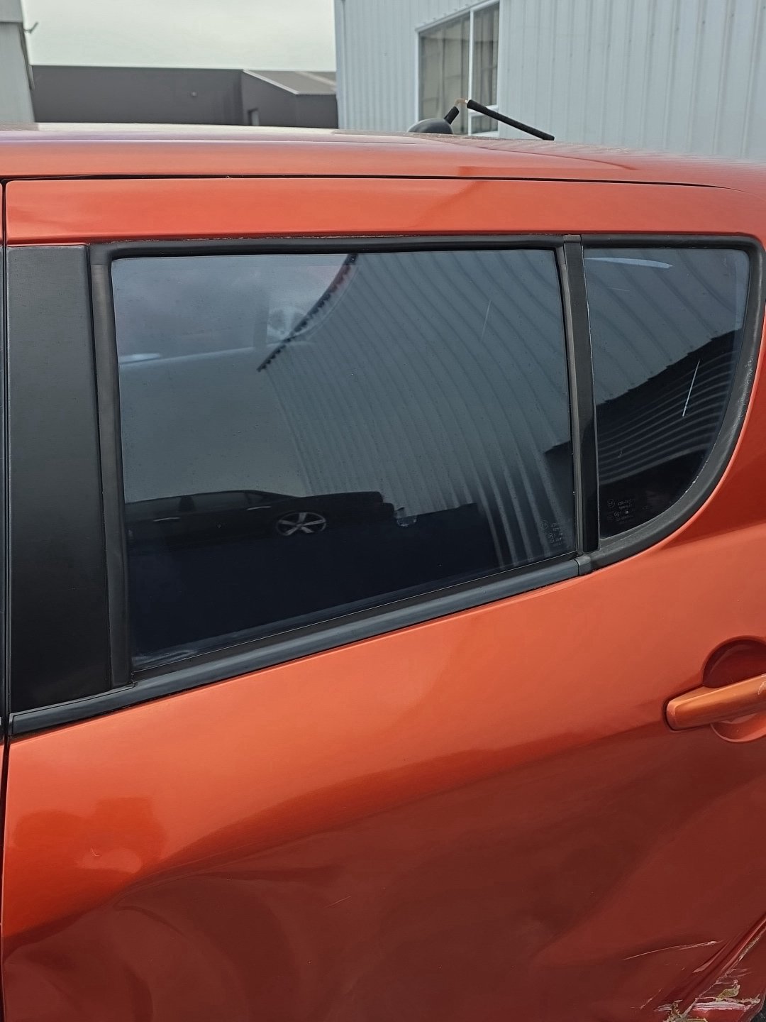 2010-2016 Suzuki Swift FZ FZ82S - Left Rear Door Window PN: M2A2