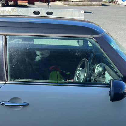 2008-2014 MINI Cooper R55 WMWML320X0TM93432 - Right Front Door Window PN: