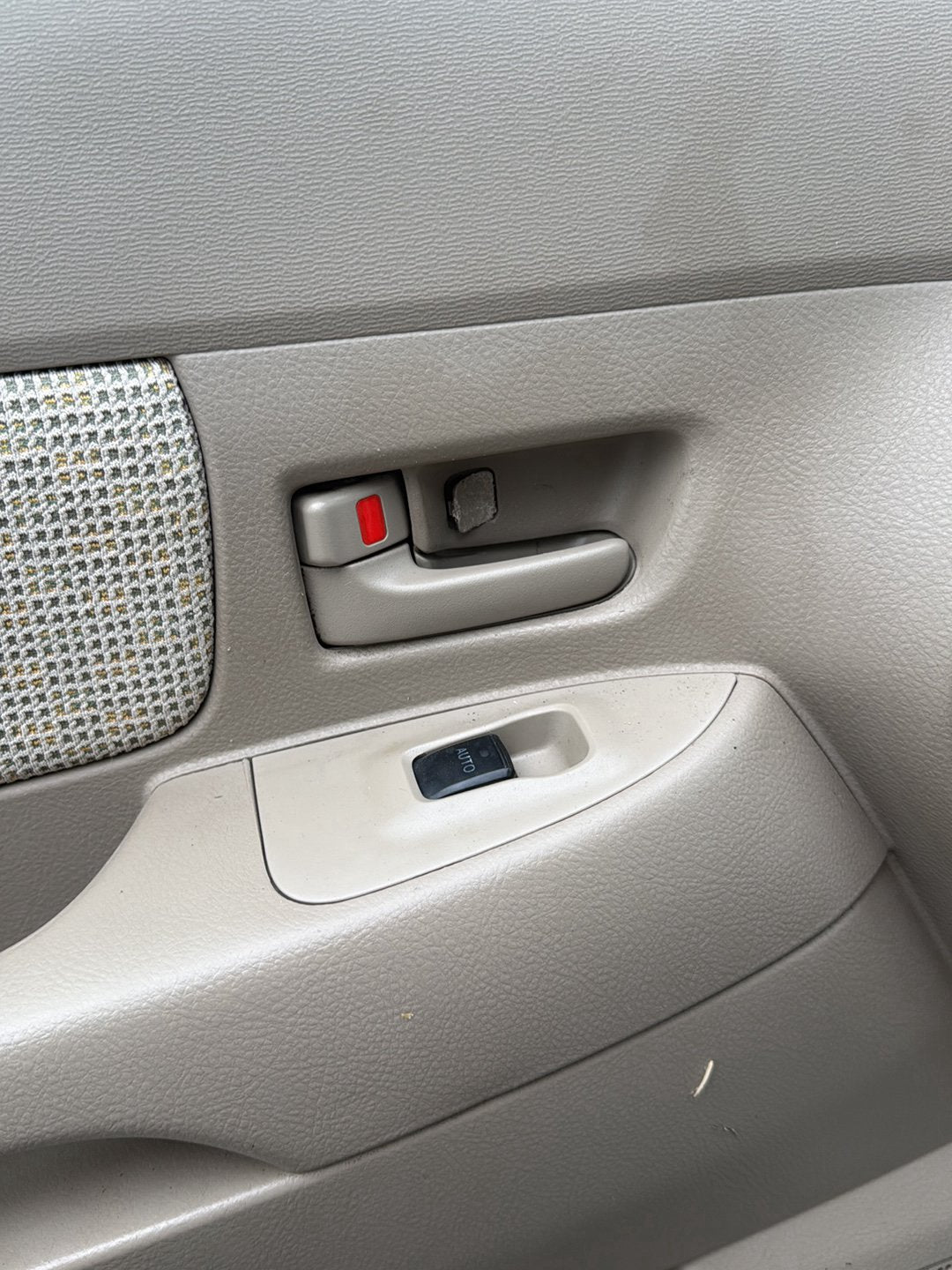 2003-2011 Toyota Raum Z20 NCZ20 - Left Front Door Interior Handle PN: