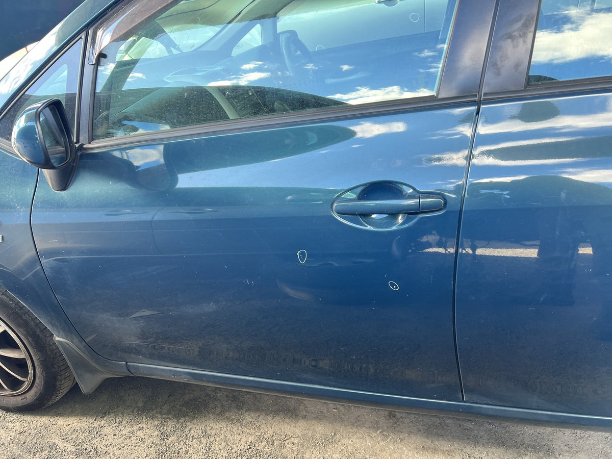 2009 Toyota Corolla JTNKU56E00109575 - Left Front Door Shell PN: