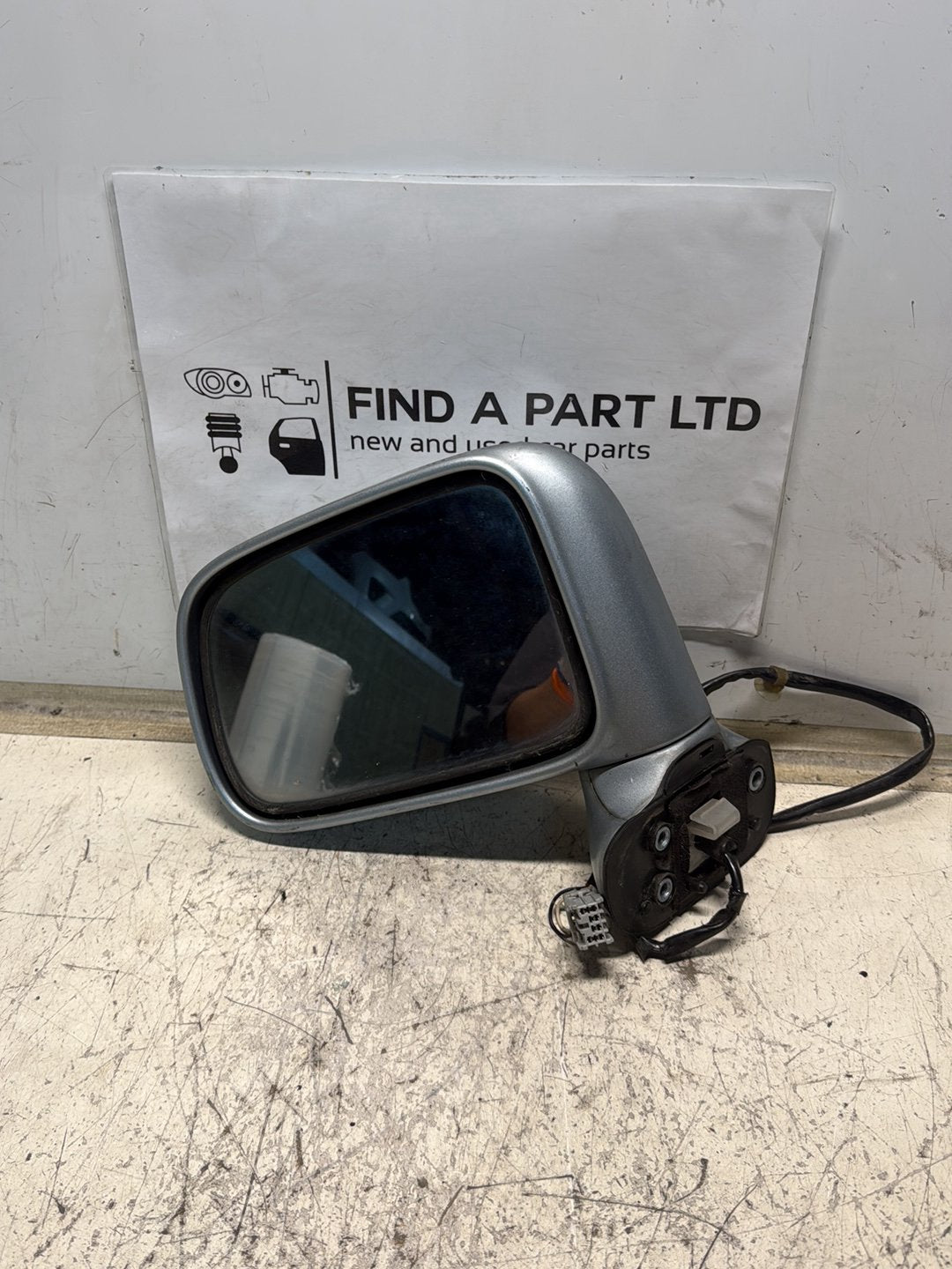 1995-1998 Honda Odyssey- Left Door Mirror PN: 4915