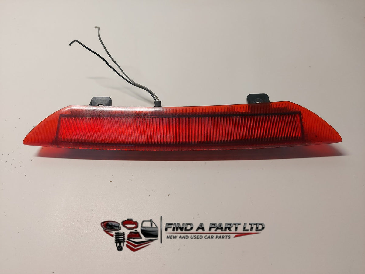 2006 Mitsubishi Colt - High Level Stoplight PN: STANLEY P5005