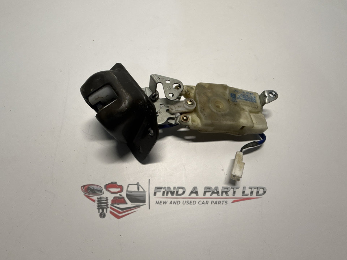 1999-2005 Nissan Serena C24 - Tailgate Lock Mechanism PN: 905508h300