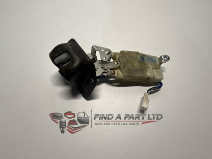1999-2005 Nissan Serena C24 - Tailgate Lock Mechanism PN: 905508h300