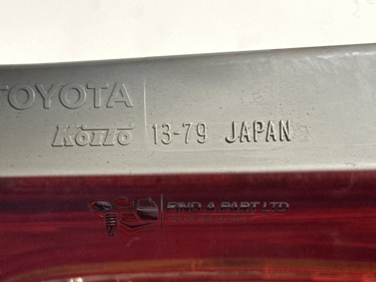 2004 Toyota Corolla E120 - Right Taillight PN: 13 79