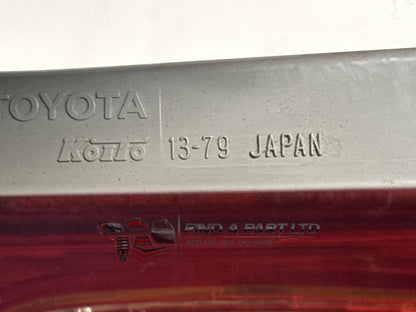 2004 Toyota Corolla E120 - Right Taillight PN: 13 79