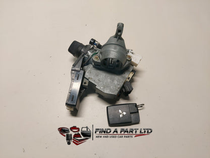 2008 Mitsubishi Outlander CW*W - Ignition With Key PN: SL-M11, G8D-640M-RAM
