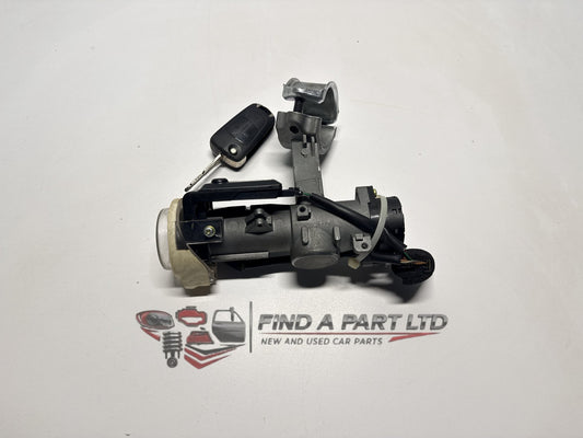 2012 Holden Captiva - Ignition With Key PN: C-100