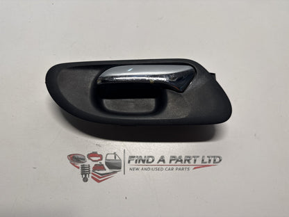 2002 Honda Avancier TA - Left Front Door Interior Handle PN: