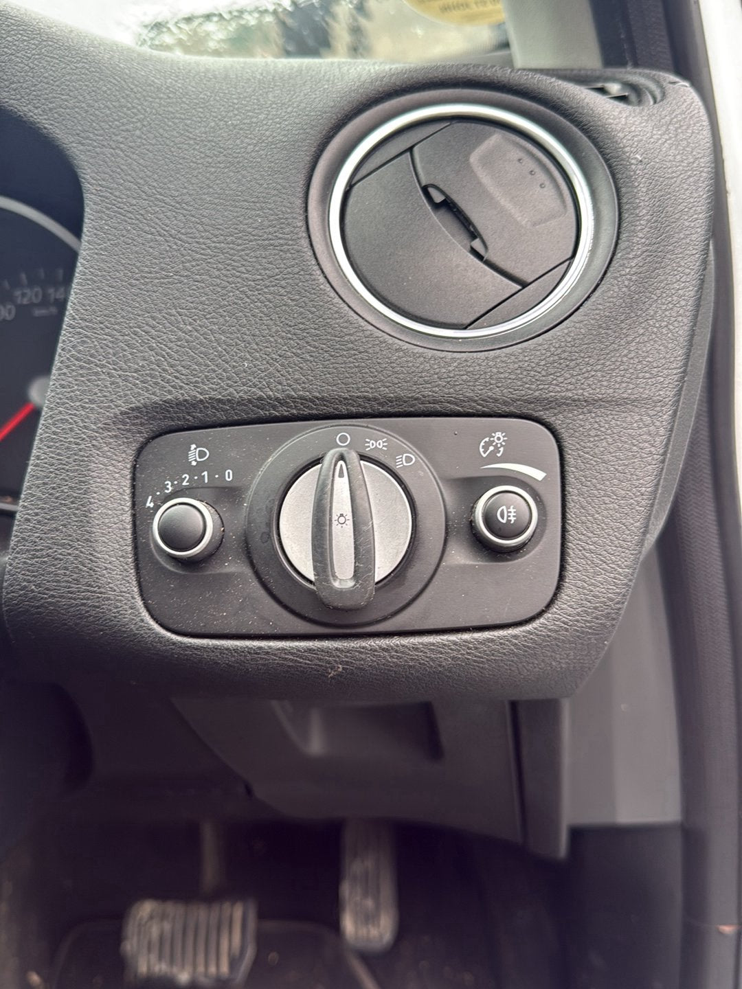 2007-2014 Ford Mondeo MK4 - Headlight Switch PN: