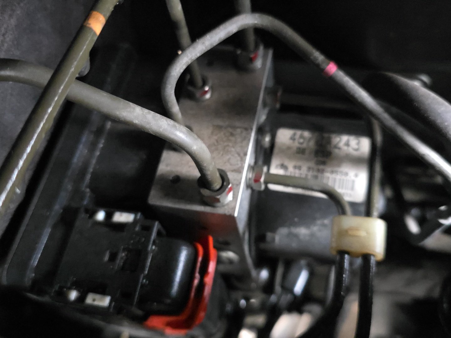 2007 Mitsubishi Delica CV5W - Anti-lock Braking System Pump/Modulator PN: 4670A243