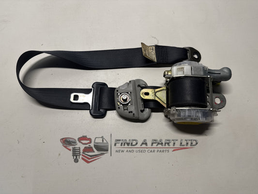 2004 Toyota Corolla E120 - Left Front Seat Belt PN: 7L8150-P