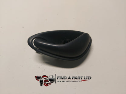 2003 Holden Commodore VY - Left Front Door Interior Handle PN: