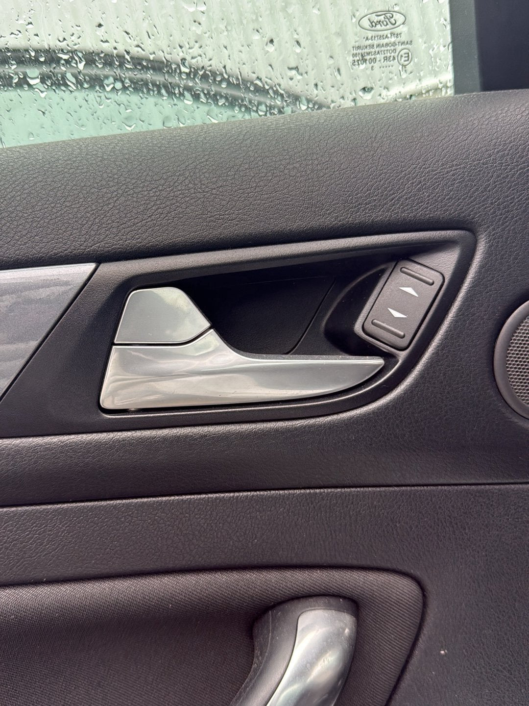 2007-2014 Ford Mondeo MK4 - Left Rear Door Interior Handle PN: