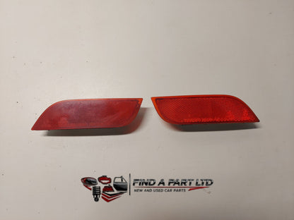 2011 Subaru Legacy BR - Rear Bumper Reflector Set PN: TOKAIDENSO 32302