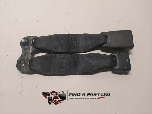 2008 Honda Jazz GD - Centre Seat Belt Stalk PN: TK-AB0-EJ412