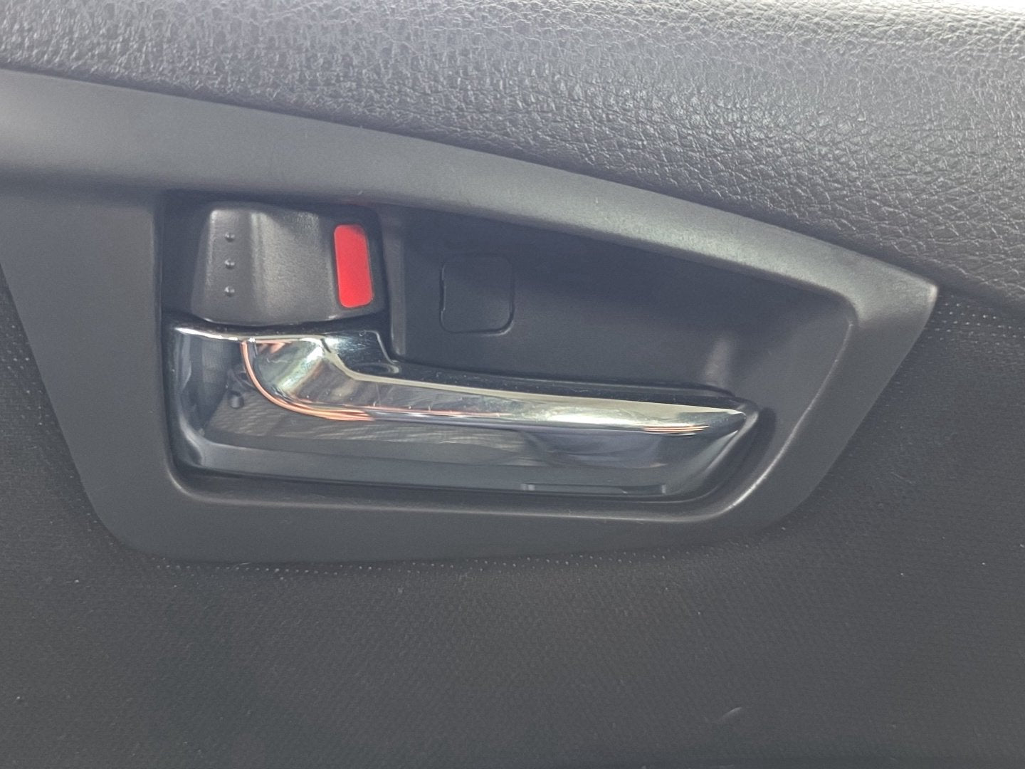2006-2012 Suzuki SX4 YA11S - Left Rear Door Interior Handle PN: