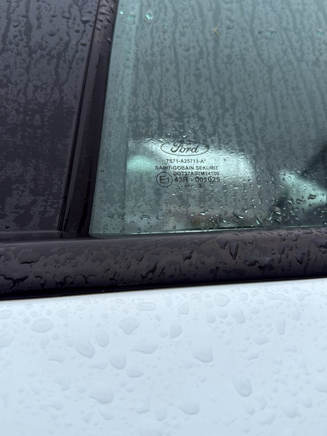 2007-2014 Ford Mondeo MK4 - Left Rear Door Window PN: