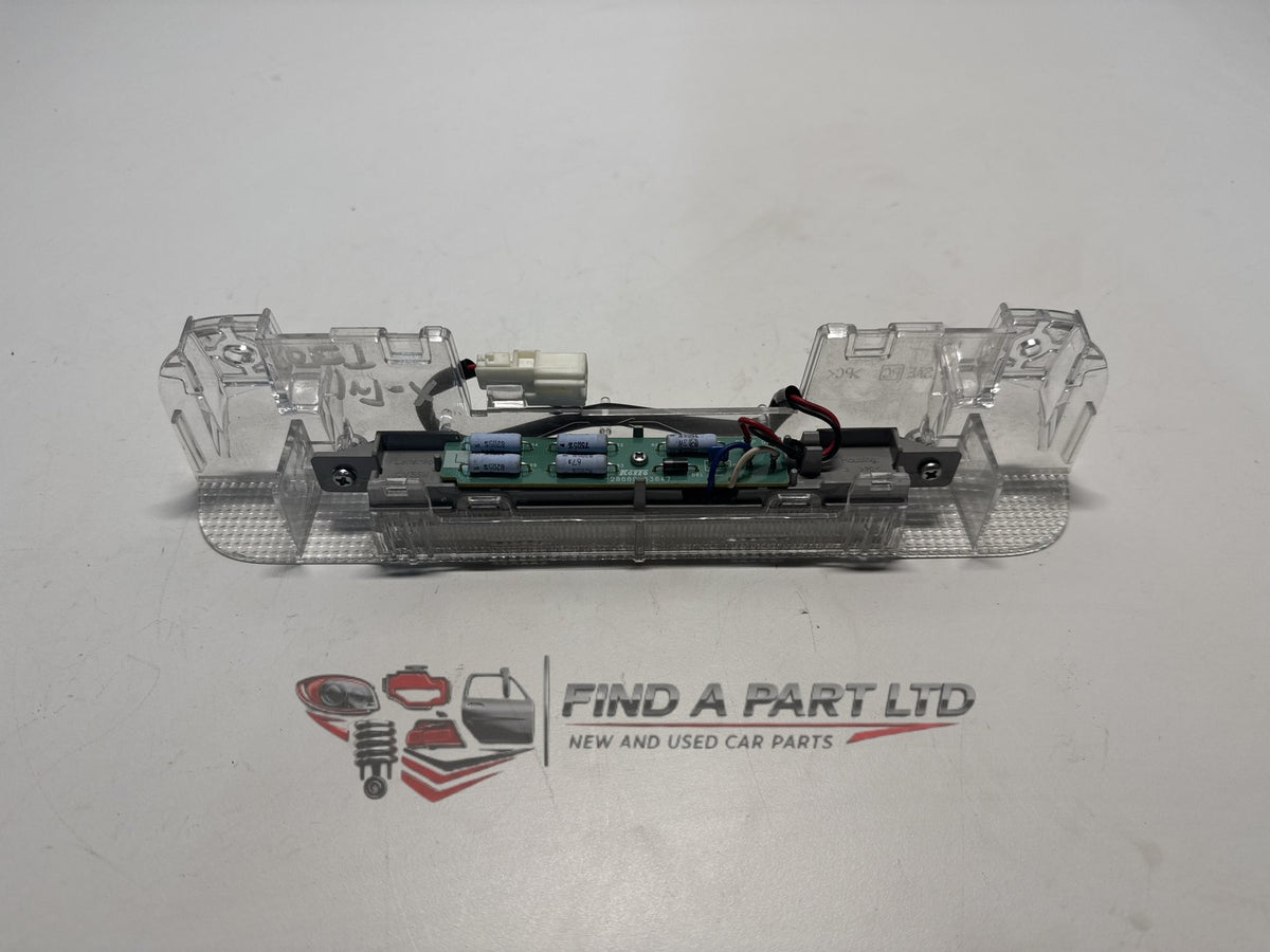 2000-2007 Nissan X-Trail T30 - High Level Stoplight PN: 286-63847