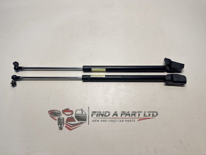 2008 Subaru Impreza GH - tailgate strut pair PN: 4ZI14 FK23, 4ZI24 FK24