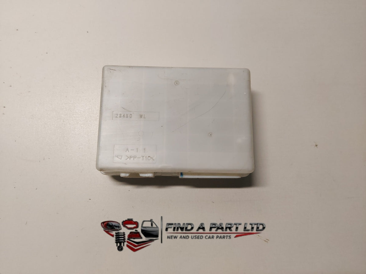 2006 Nissan Elgrand E51 - DOOR LOCK CONTROL MODULE PN: 28450 WL