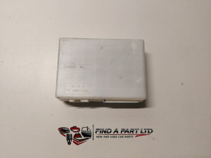 2006 Nissan Elgrand E51 - DOOR LOCK CONTROL MODULE PN: 28450 WL
