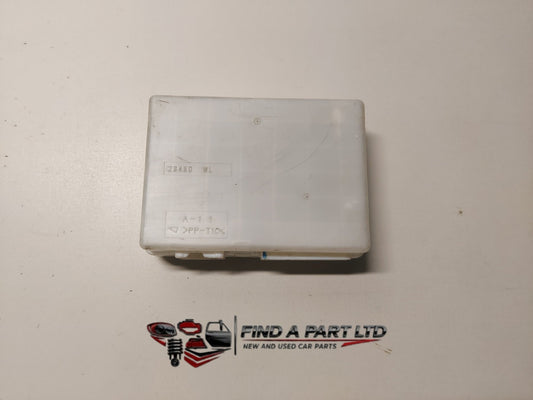 2006 Nissan Elgrand E51 - DOOR LOCK CONTROL MODULE PN: 28450 WL