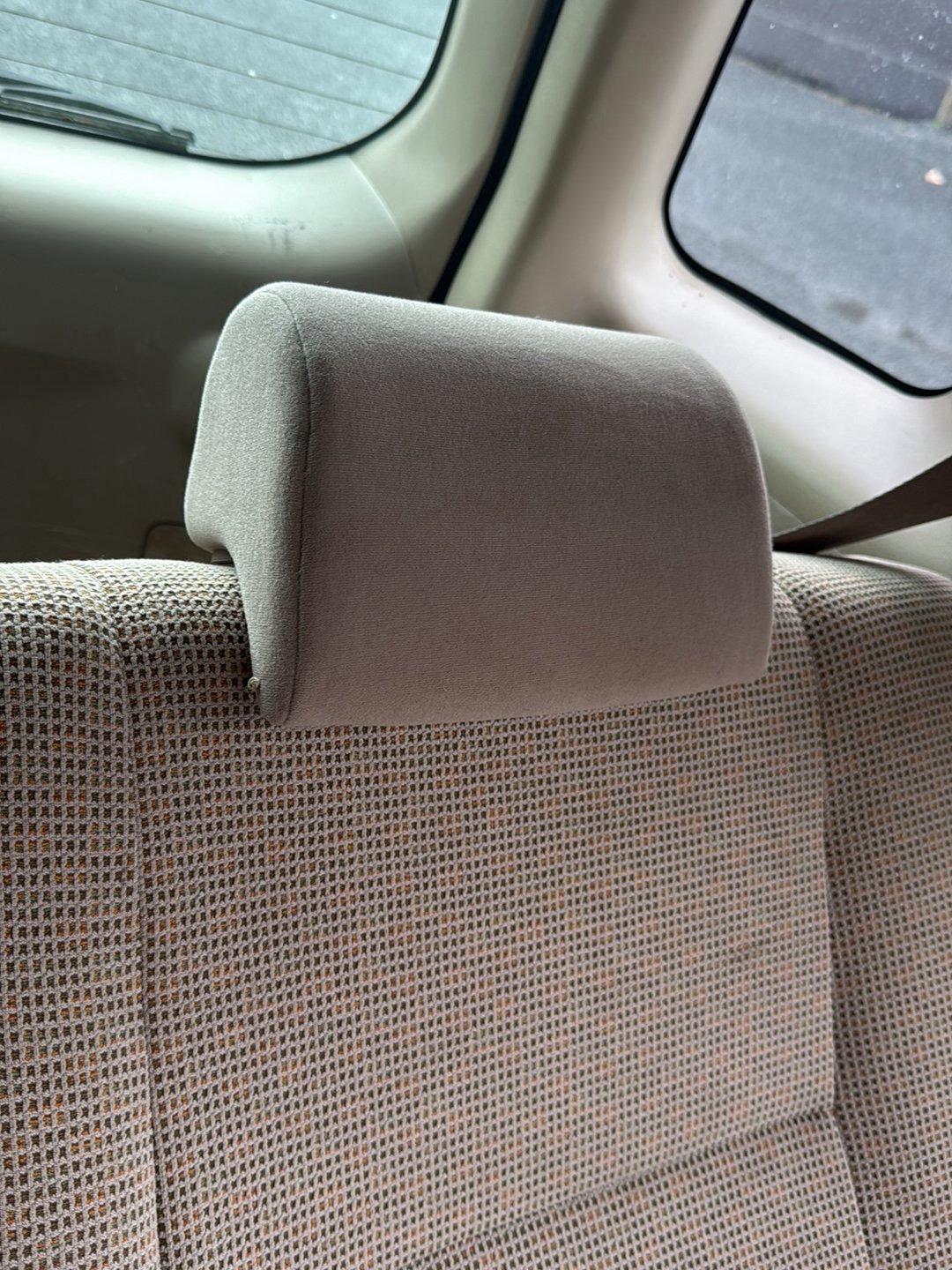 2003-2011 Toyota Raum Z20 NCZ20 - Left Rear Headrest PN:
