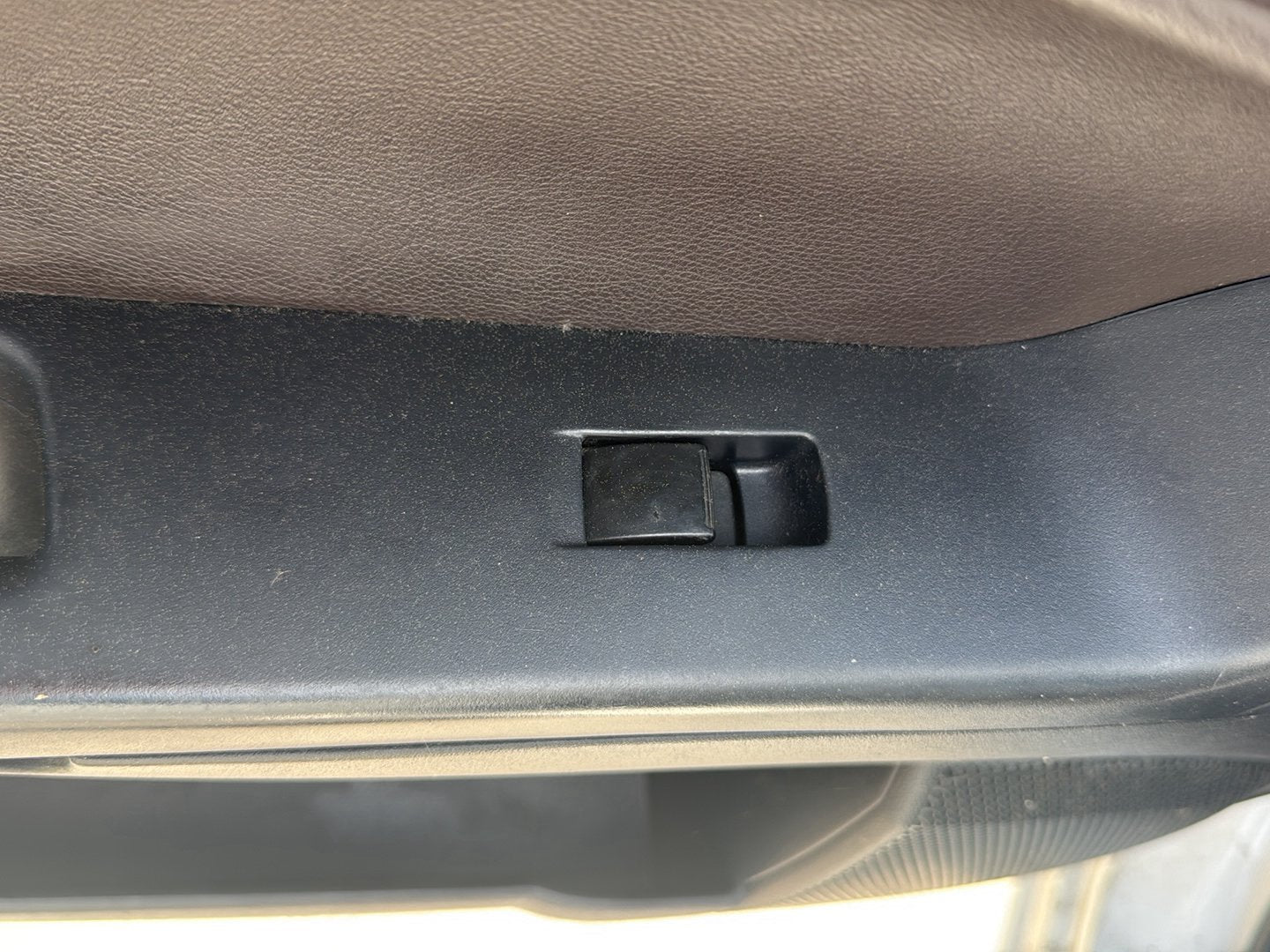 2004-2012 Mitsubishi Galant DJ CY4A - Left Window Switch PN: