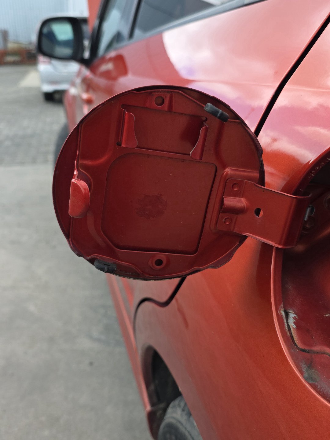 2006-2012 Suzuki SX4 YA11S - Fuel Flap PN:
